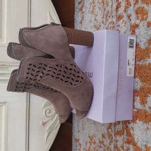 Madden girl taupe heels